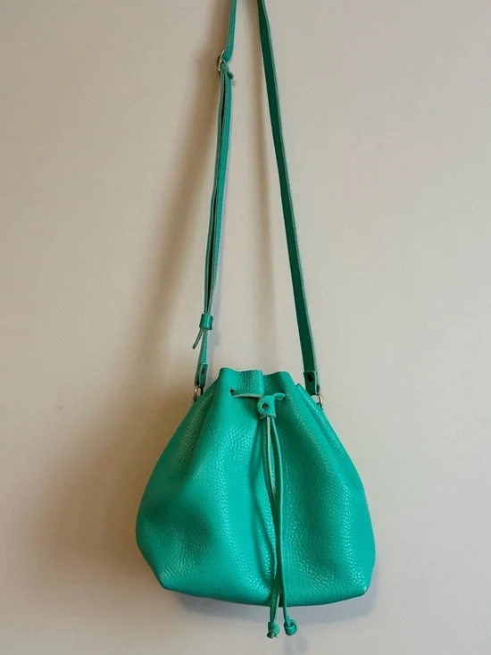 Portland Leather bucket back west palm Tiffany blue color used unicorn 🦄 - Picture 6 of 13